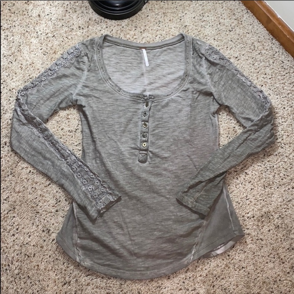 Free people Henley! Size medium